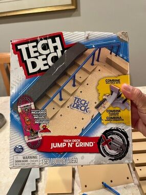Tech Deck Jump N' Grind Skate Park Playset - Tan & Blue